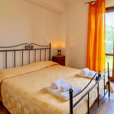 Isa - Residence With Swimming Pool In Sorano, Apartments With Air Conditioning And Private Outdoor Area Esterno foto