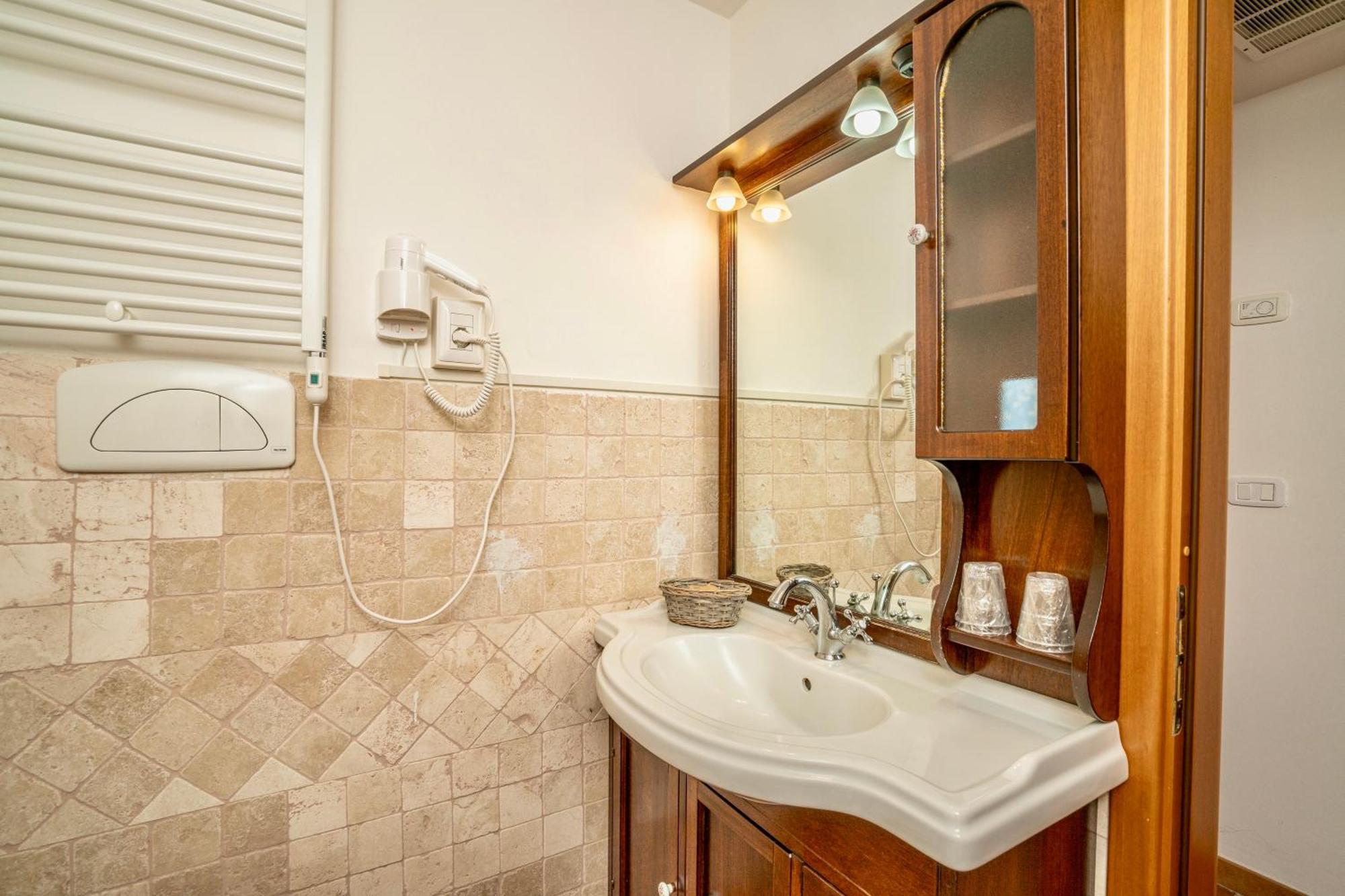 Isa - Residence With Swimming Pool In Sorano, Apartments With Air Conditioning And Private Outdoor Area Esterno foto