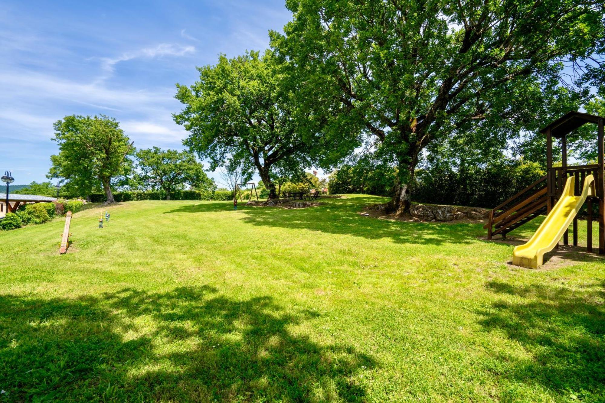 Isa - Residence With Swimming Pool In Sorano, Apartments With Air Conditioning And Private Outdoor Area Esterno foto