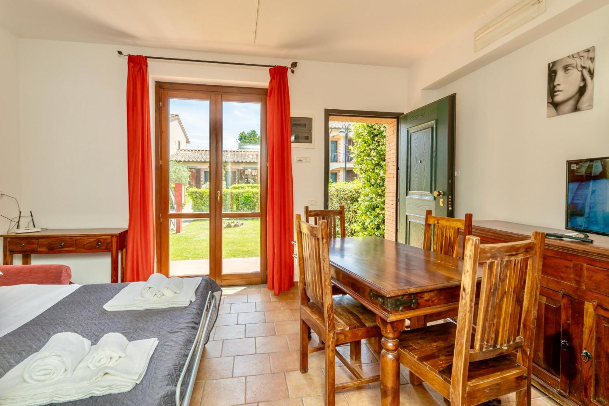 Isa - Residence With Swimming Pool In Sorano, Apartments With Air Conditioning And Private Outdoor Area Esterno foto