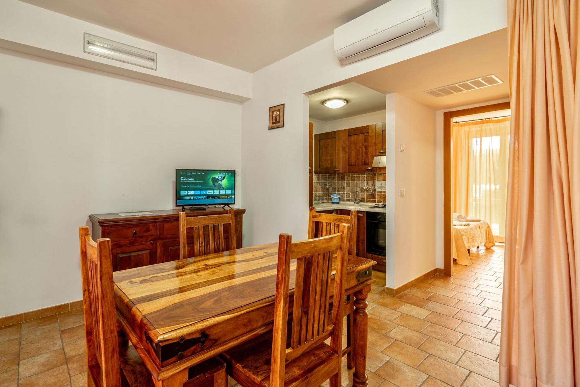 Isa - Residence With Swimming Pool In Sorano, Apartments With Air Conditioning And Private Outdoor Area Esterno foto